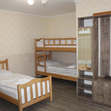 Roza Guesthouse Kazbegi Exterior photo