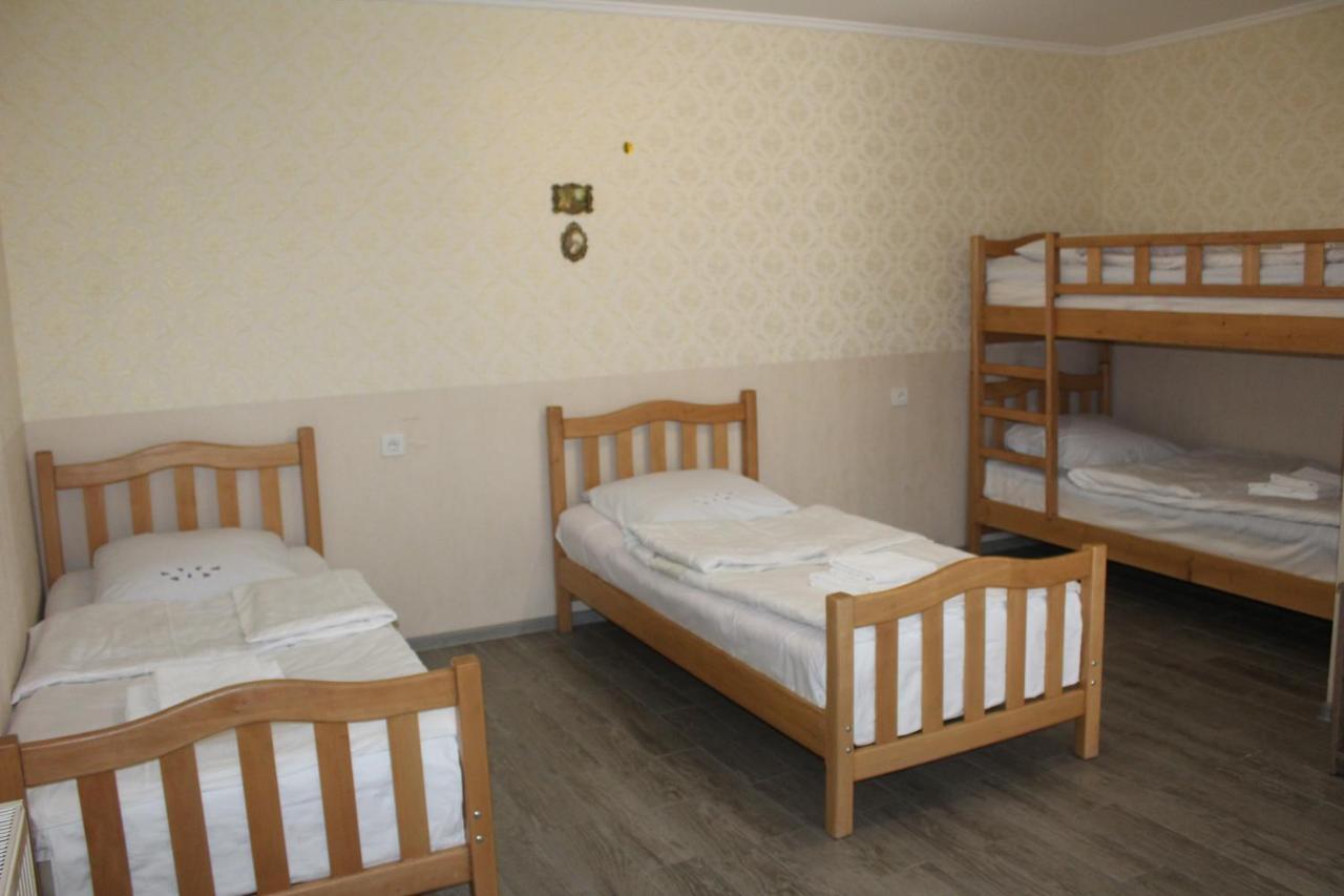 Roza Guesthouse Kazbegi Exterior photo